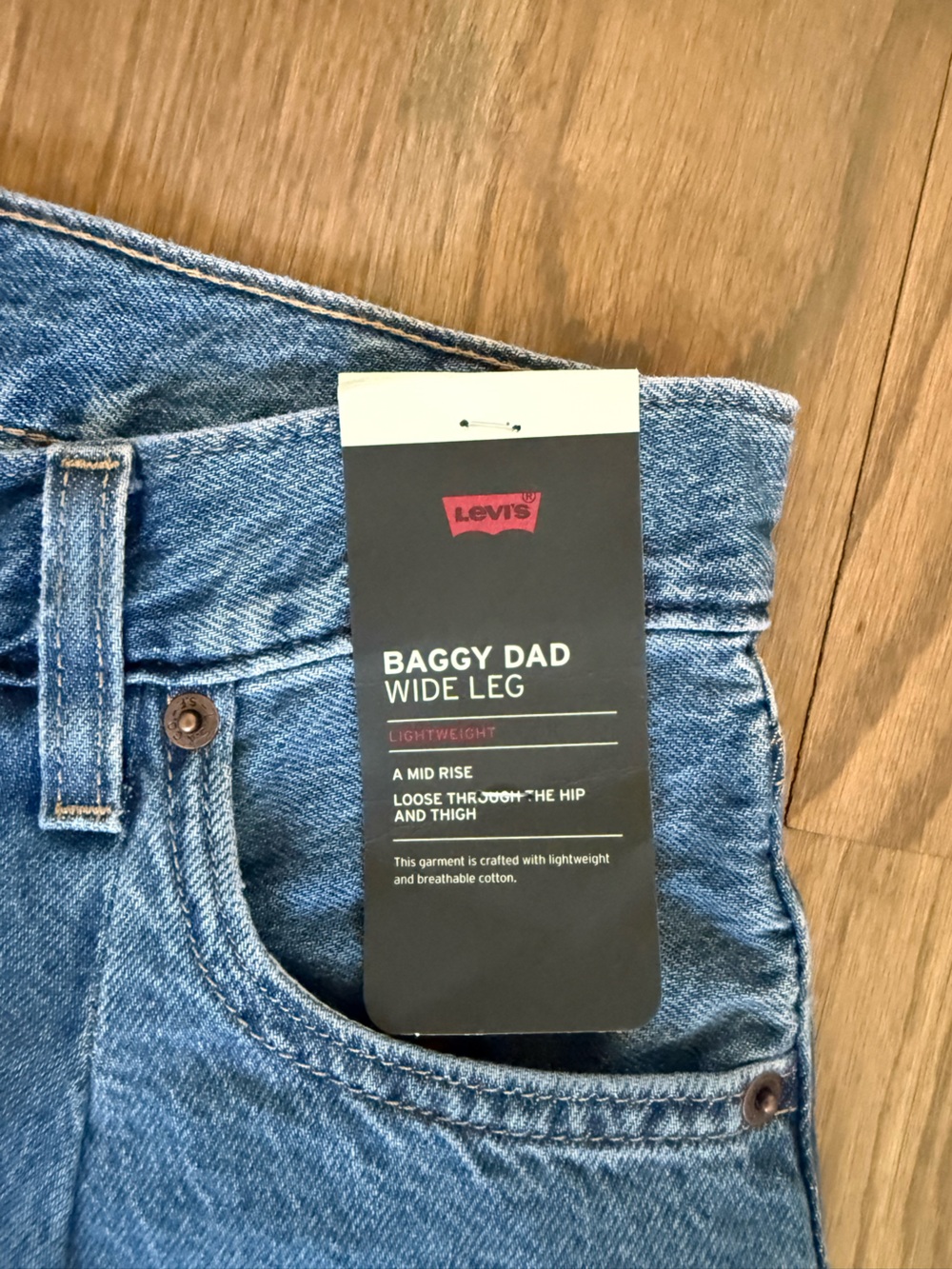 NEW LEVI Baggy Dad Jean - Picture 3 of 6